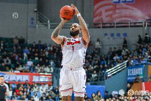 九游体育官网-球队得分王！吉伦沃特常规赛场均25.9分7.3板 季后赛22.5分5.7板