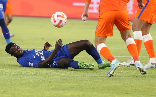 九游体育APP-中超冬窗总结：仅7人让新东家掏钱 13年来首次盈利